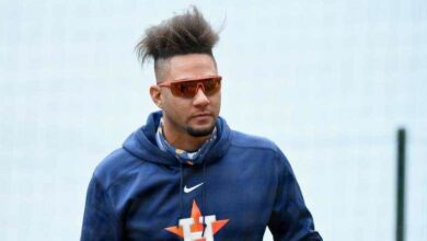 Yuli Gurriel NET WORTH