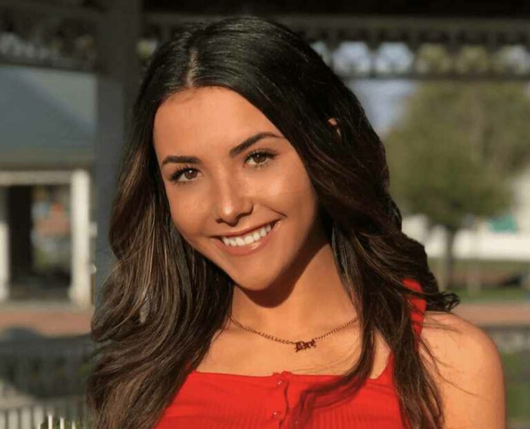 Andrea Botez net worth