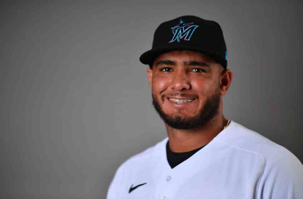 Yimi Garcia net worth